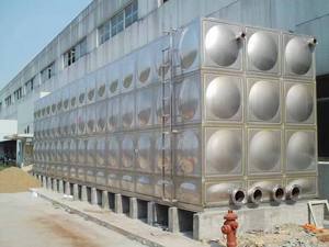 Réservoir d'eau <span class=keywords><strong>modulaire</strong></span> en acier inoxydable soudé |   Garantie de 3 ans |   1000L/H |   70 kW |   220V |   Fonction de marche arrière - Product Image 1