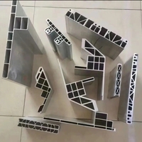 Profilés d'extrusion en aluminium de haute qualité, plaque d'extrémité de batterie en aluminium pour véhicules à énergie nouvelle, cellule de batterie en aluminium extrudé CNC