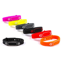 Bracelet intelligent RFID en silicone, étanche, avec impression de logo personnalisée, étiquette active NFC programmable UHF OEM