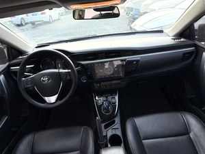 Toyota Levin hybride 1.8H CVT GS Elite édition toit ouvrant automatique 2016. Voiture d'occasion, en stock, prête pour livraison immédiate - Product Image 4