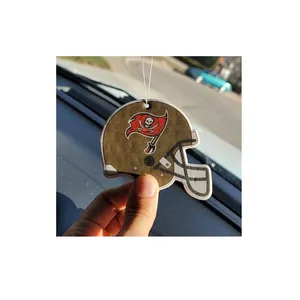 Özelleştirilmiş yüksek kalite Tampa Bay Buccaneers araba hava spreyi NFL futbol kaskı araba aksesuar Charm