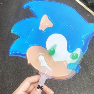 Éventail pliable transparent en PVC de forme ronde personnalisé avec personnage d'idole Kpop ou d'anime pour cadeau promotionnel - Product Image 6