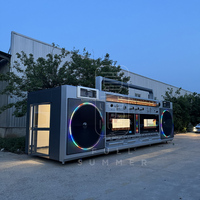 Fullsummer Creative Giant Radio Coffee Shop Magasin de thé au lait Maisons préfabriquées Resort Space Giant Radio Capsule House