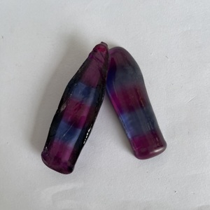 Saphir bicolore non taillé, pierre de corindon synthétique non taillée - Product Image 2