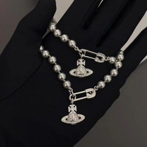 Collar de Perlas Grises Empress Dowager Vivienne con Circonita Cúbica, Globo Estelar, Cadena Figaro de Acero Inoxidable, Unisex, a la Moda - Product Image 1