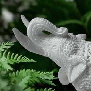Export Quality White Marble <b>Elephant</b> Showpiece Stone Animal Sculpture for Home Office <b>Table</b> Decoration Gift Wholesale Supplier - Product Image 4