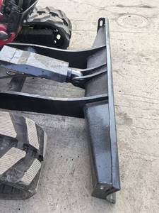 รถขุดตีนตะขาบยันม่าร์ VIO85 ประสิทธิภาพสูง บุ้งกี๋ขนาด 0.3 เมตร รองรับระบบไฮดรอลิกเบรกเกอร์ ได้รับการรับรองมาตรฐาน CE พร้อมเครื่องยนต์ มอเตอร์ และเกียร์บ็อกซ์ - Product Image 4