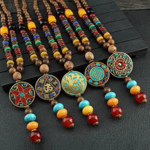 Vintage Nepalese lange boeddhistische mala houten kralen hanger & ketting etnische bohemian boho Boeddha gelukssieraden voor vrouwen en mannen - Product Image 1