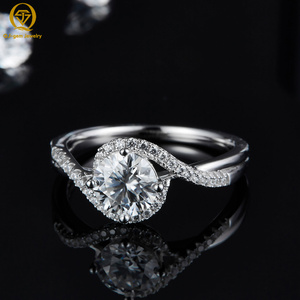 แหวนเพชรหมั้นทองคำขาวสำหรับผู้หญิง QJ-gem ทรงกลมเจียระไนแบบบริลเลียนท์ เพชรเพาะเลี้ยงในห้องปฏิบัติการ สไตล์โรแมนติก - Product Image 4