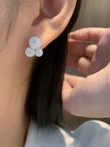 Boucles d'oreilles fines Xinfly de luxe en or 18 carats avec diamant naturel 0,72 carat, nouveau style, forme triple cercle, longues et brillantes - Product Image 5
