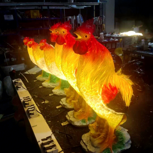 Lámpara Decorativa LED para Exteriores con Diseño de Gallo, de Fibra de Vidrio, IP65, para Proyectos de Paisajismo y Festivales - Product Image 1