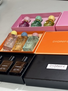 Set Regalo <span class=keywords><strong>di</strong></span> Profumi <span class=keywords><strong>di</strong></span> Lusso Unisex all'Ingrosso, Fragranza a Lunga Durata, <span class=keywords><strong>Regali</strong></span> Ideali per il Ringraziamento, la Laurea, la Festa del Papà - Product Image 6