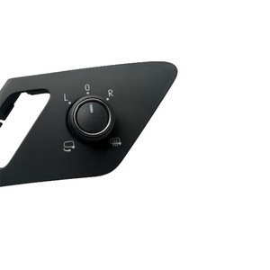Accessoires pour interrupteur de rétroviseur Golf 7/7.5 (7ème génération) - Bouton de réglage du rétroviseur 5GG959565C - Product Image 2