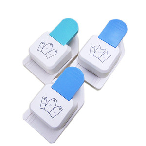 Amazon Hot Sales Tag Punch, Floral Gift Tag Puncher,3 in 1 Paper Craft Tag Punch for Paper Crafting Scrapbooking Cards Arts