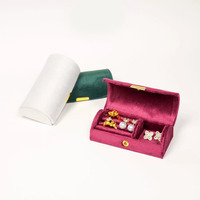 Boîte de rangement arquée en velours mini et élégante, idéale pour les voyages, pour bijoux et petits accessoires.