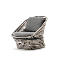 Ensemble de canapés d'extérieur de luxe de style italien, structure en aluminium avec sangles en oléfine et plateau en pierre frittée pour patio de villa