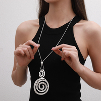 TongLing alliage de zinc mat argent plaqué évider collier géométrique rond vortex forme collier pour accessoires quotidiens
