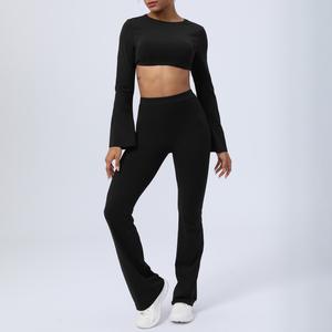 Ensemble de yoga moulant effet seconde peau, séchage rapide, tenue de sport dos nu, ensemble deux pièces avec pantalon évasé - Product Image 5