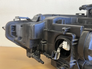 ไฟหน้าซีนอนด้านขวา (ฝั่งผู้โดยสาร) สำหรับ Audi A5 S5 B8.5 ของแท้ รุ่น 8T0941006D 8T0941044D E00025 - Product Image 6