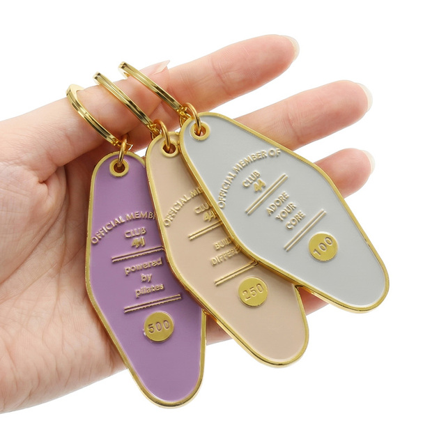 Promotion Metal Zinc Alloy Custom Metal Vintage Retro Motel Hotel Keychain Hotel Room Fashion Advertising Gift Key Tags
