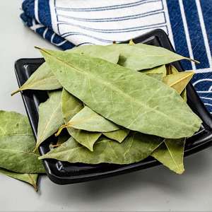HUARAN Vente en gros de condiments assaisonnement aux épices feuille de <span class=keywords><strong>laurier</strong></span> de haute qualité à bas <span class=keywords><strong>prix</strong></span> feuilles de <span class=keywords><strong>laurier</strong></span> séchées feuilles de <span class=keywords><strong>laurier</strong></span> vertes naturelles - Product Image 5