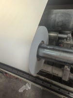 Échantillons gratuits de papier journal spécialisé 42 g/m² 45 g/m² du fabricant chinois pour l'emballage de vêtements en rouleau ou en feuille