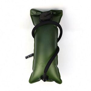 MUESTRA GRATUITA: Bolsa de Hidratación Deportiva Aislada con Funda Protectora para Senderismo, Camping y Ciclismo, Proveedor Dorado - Product Image 1