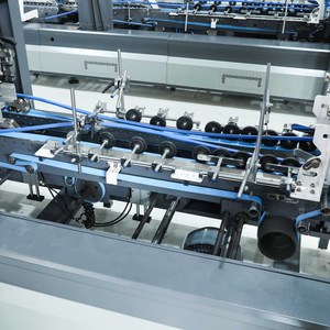 Colleur automatique de dossiers Rolam avec pièces libres Machine de collage de bord de boîte à savon 650 AS-C - Product Image 3