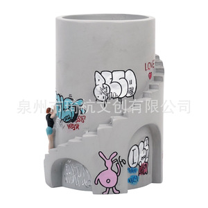 Portalápices creativo de resina con diseño de grafiti, forma redonda, para decoración de escritorio y regalo - Product Image 4