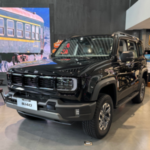 Voiture pour Qatar BEIJING Baic Bj40 <span class=keywords><strong>Pro</strong></span> 2026 Automatic 2.0T New Special Car Compact Suv New Beijing Bj40 Suv Fuel Auto Petrol Car - Product Image 1
