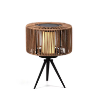 Lampe de bureau décorative en rotin à énergie solaire, tissée à la main, étanche et anti-poussière IP65, lampe de bureau solaire à LED sur pied
