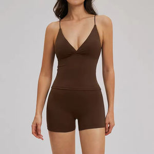 Conjunto de Yoga Ecológico Personalizado, Top Deportivo sin Espalda de Alta Elasticidad, Shorts de Yoga con Cintura en V - Product Image 5