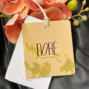 Miễn phí thiết kế tùy chỉnh-thực hiện thân thiện với môi giấy quần áo thẻ in logo thương hiệu nhãn nhiều lớp kết thúc UV in ấn Hàng may mặc - Product Image 2