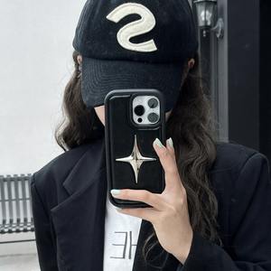 Tschick rétro tridimensionnel argent en forme d'étoile en <span class=keywords><strong>cuir</strong></span> noir adapté pour <span class=keywords><strong>iPhone</strong></span> 16 15 14 13 <span class=keywords><strong>12</strong></span> 11 <span class=keywords><strong>Pro</strong></span> Max <span class=keywords><strong>coque</strong></span> de téléphone - Product Image 2