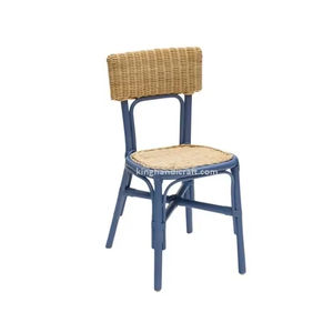 Chaise Enfant en Rotin Faite à la Main, Design Moderne, Idéale pour Fêtes d'Anniversaire et Location Événementielle, en Osier Naturel pour Salon et Cuisine - Product Image 1