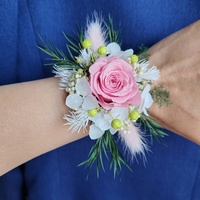 Groothandel mini gedroogde bloemenboeketten, echte natuurlijke bruidsboeketten, rode pols corsages voor bruid en bruidegom, handbloemen
