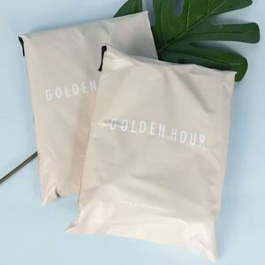 ถุงพลาสติกใสพิมพ์โลโก้ตามสั่ง เป็นมิตรกับสิ่งแวดล้อม สำหรับจัดส่งสินค้าเสื้อผ้า - Product Image 2