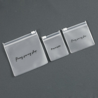 Sac à bijoux zip-lock transparent en PVC personnalisé pour vêtements en plastique givré imprimé offset avec fermeture éclair pour boucles d'oreilles et colliers