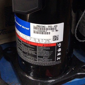 คอมเพรสเซอร์แบบสโครล Copeland รุ่น ZRD72KC TF0 433 6 แรงม้า ระบบทำความเย็นและความร้อนแบบดิจิตอลขนาน - Product Image 1