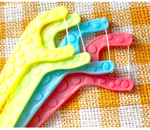 80 pz stuzzicadenti in Nylon di bambù alla menta a forma di giraffa cerato filo interdentale per bambini accessorio per l'igiene orale in scatola - Product Image 4