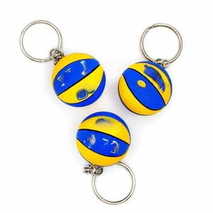 Llavero <span class=keywords><strong>de</strong></span> Baloncesto en Miniatura 3D con Logotipo Estampado en Caliente, <span class=keywords><strong>de</strong></span> Goma y Cuero PU, para Clubes Deportivos - Product Image 4