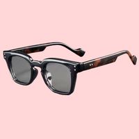 Lunettes de lecture rétro 2026 à grande monture carrée anti-lumière bleue, haute définition, polyvalentes pour hommes et femmes