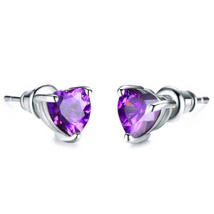 Orecchini a perno E1130 con cuore di diamante viola, montatura a griffe, gioielli romantici da donna per tutti i giorni, con cristallo di ametista - Product Image 4