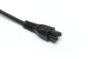 Câble robuste à angle droit Cloverleaf pour disque dur externe - Product Image 2