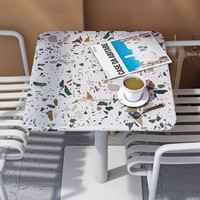 Meubles de restauration rapide au design moderne, table et chaises en terrazzo et marbre pour café et restaurant