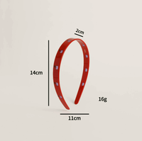Bandeau pour cheveux rouge pomme avec une touche féminine unique. Barrettes à cheveux en feuille d'acétate faites à la main pour une coiffure légère et fraîche.