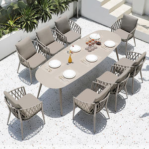 Ensemble de salle à manger moderne pour patio extérieur avec chaises en rotin et table en pierre ou en plastique imitation bois pour meubles de jardin - Product Image 6