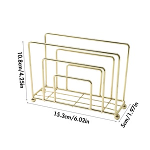 Porte-serviettes mural moderne en fer forgé, support de papier toilette tridimensionnel ajouré pour salle de bain et douche - Product Image 1