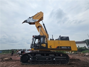 Bras de pelle hydraulique robuste pour LiuGong 980, optimisé pour des opérations minières à haute efficacité, avec systèmes hydrauliques avancés et composants résistants - Product Image 3