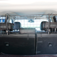 Barrière de voiture de sécurité automobile automatique pour chenil portable et durable pour chien de compagnie